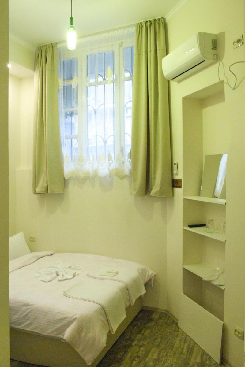 Rustaveli 36 Hotel - Oda
