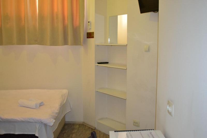 Rustaveli 36 Hotel - Oda