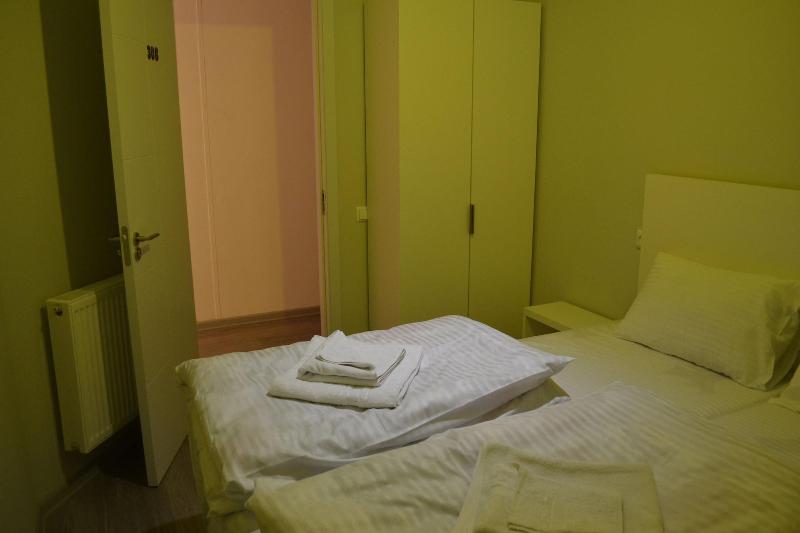 Rustaveli 36 Hotel - Oda