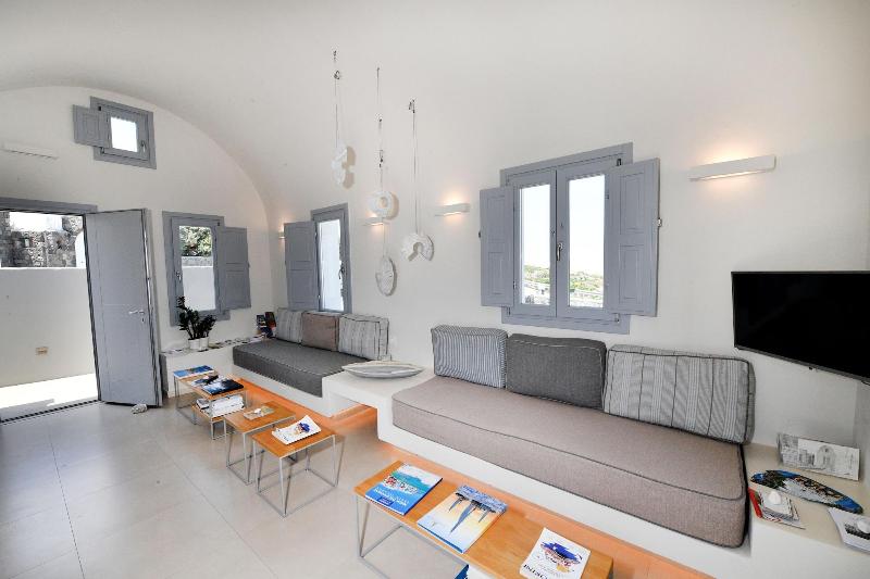 Nova Luxury Suites - Lobi