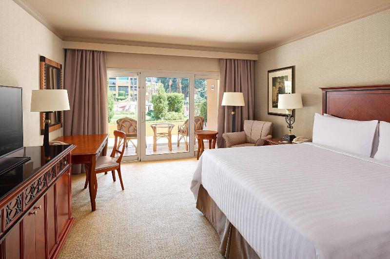 Cairo Marriott hotel & Omar Khayyam Casino - Oda