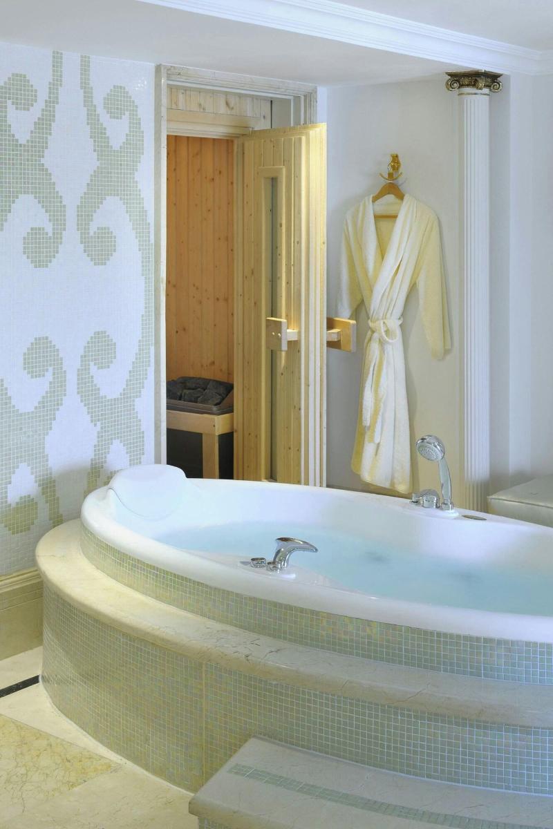 Cairo Marriott hotel & Omar Khayyam Casino - Oda