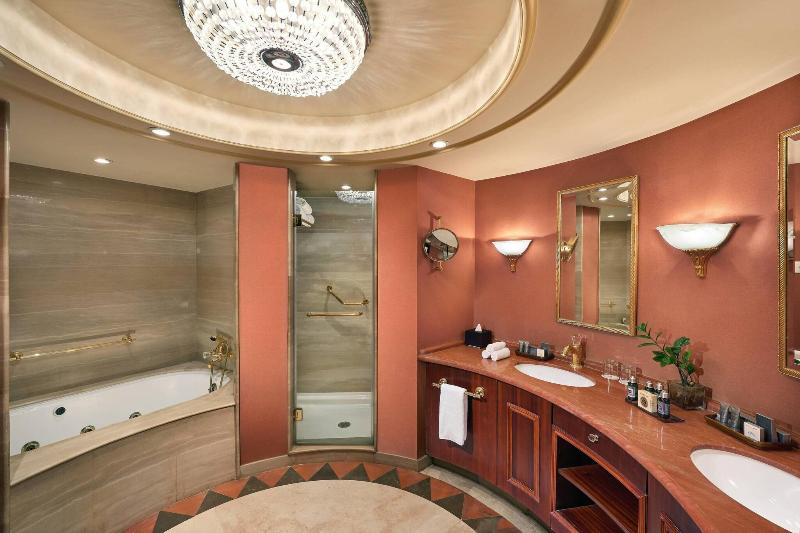 Cairo Marriott hotel & Omar Khayyam Casino - Oda