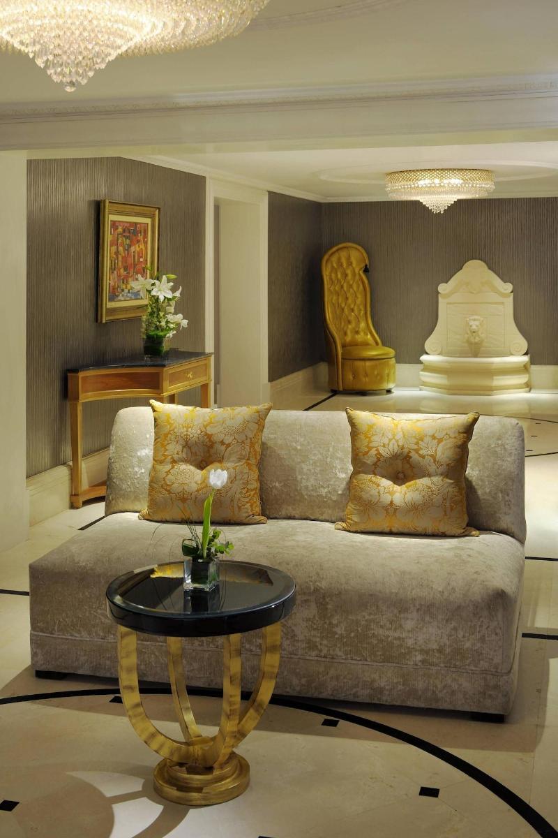 Cairo Marriott hotel & Omar Khayyam Casino - Oda