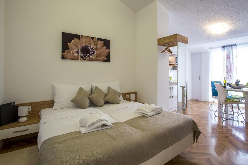 Adrion Aparthotel - Oda