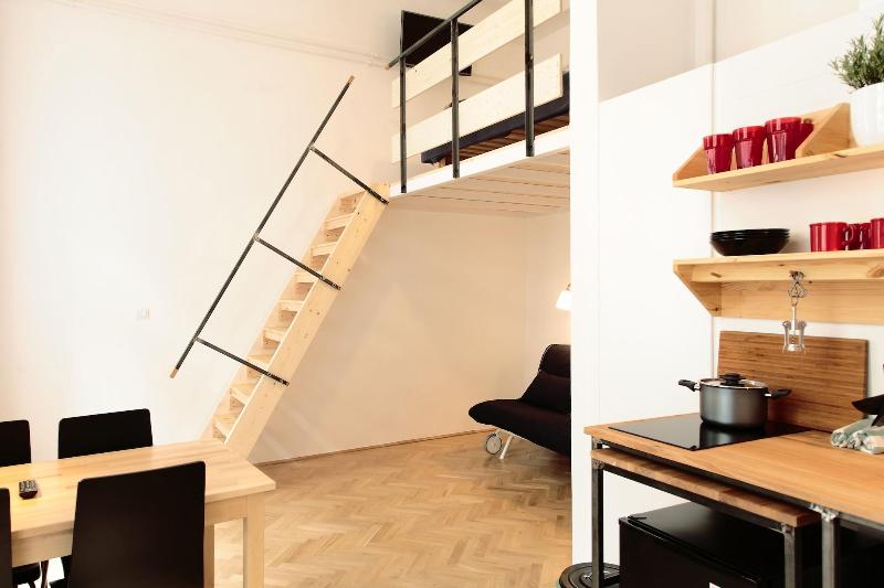 Maverick Apartments & Vintage Doubles - Oda