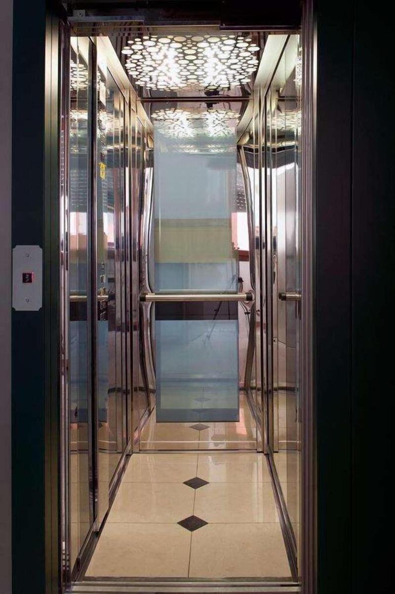 Hotel Blue Ribbon - Lobi