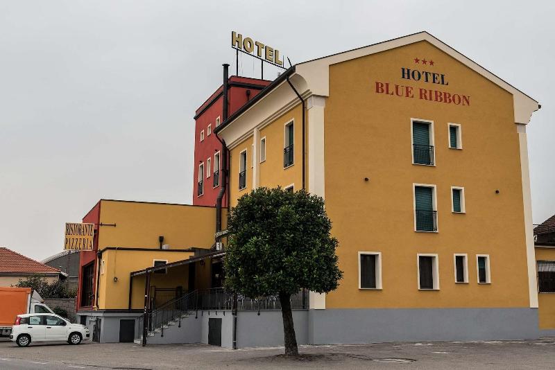Hotel Blue Ribbon - Genel