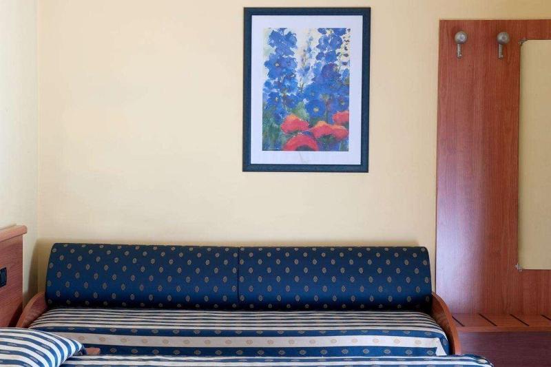 Hotel Blue Ribbon - Oda