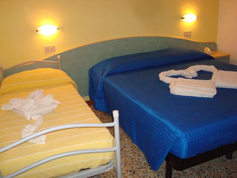 Hotel Villa Ersilia Rimini - Oda