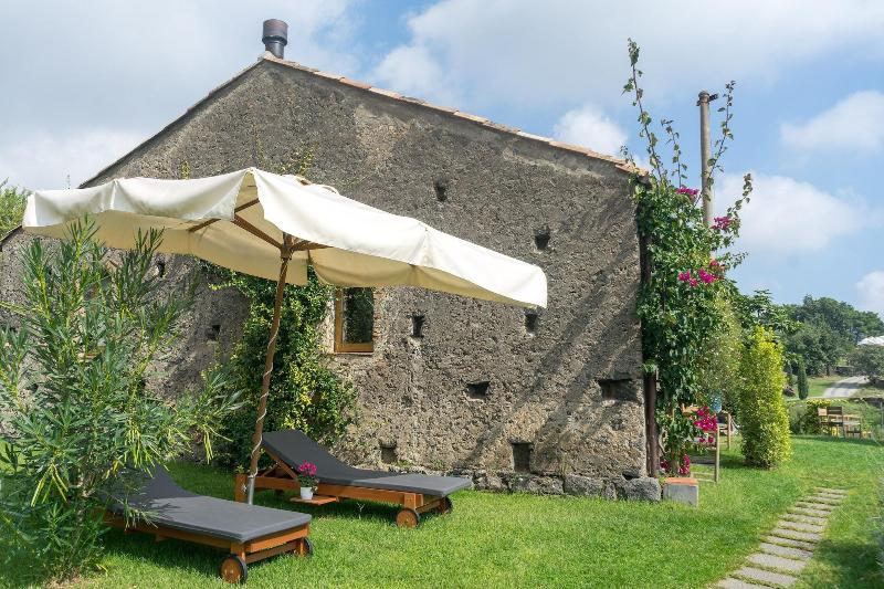 Monaci delle Terre Nere - Genel