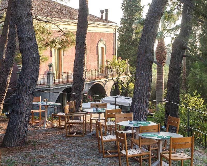 Monaci delle Terre Nere - Genel