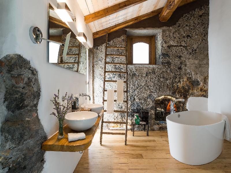Monaci delle Terre Nere - Oda
