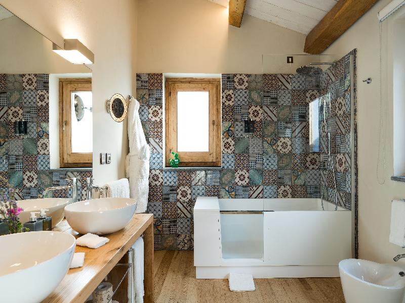 Monaci delle Terre Nere - Oda