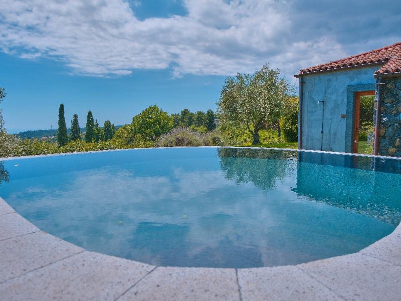 Monaci delle Terre Nere - Oda