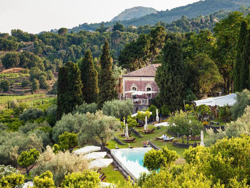 Monaci delle Terre Nere - Havuz