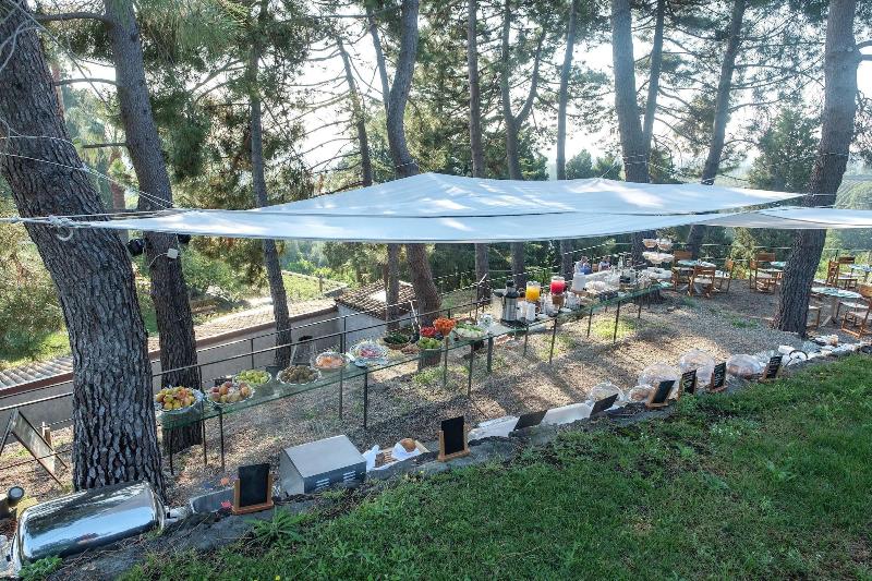 Monaci delle Terre Nere - Restoran