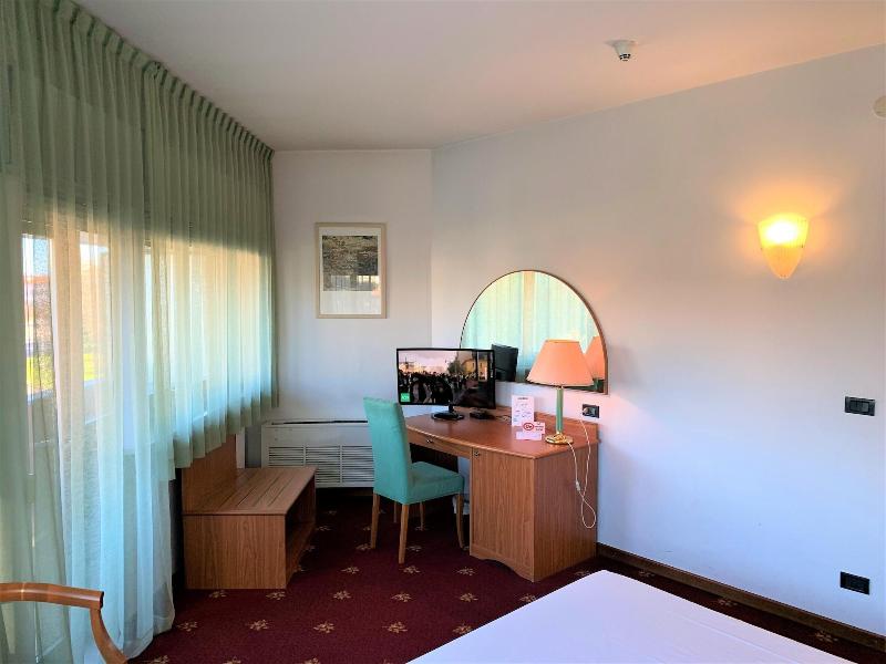 Hotel Cristallo - Oda