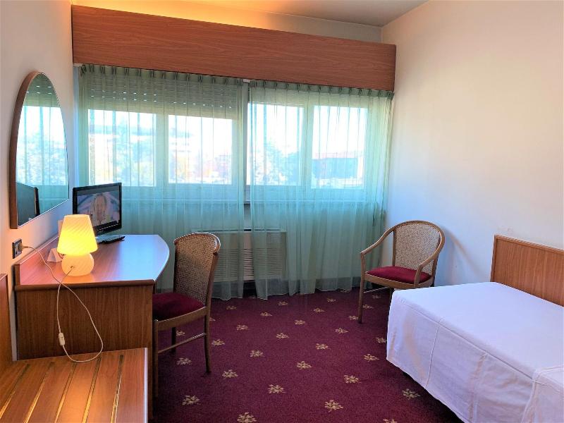 Hotel Cristallo - Oda