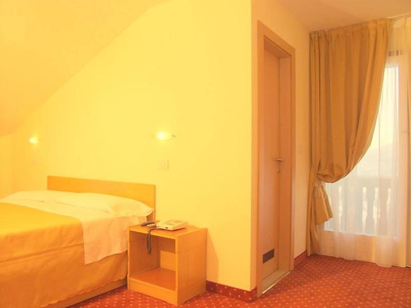 Hotel Dolomiti - Oda