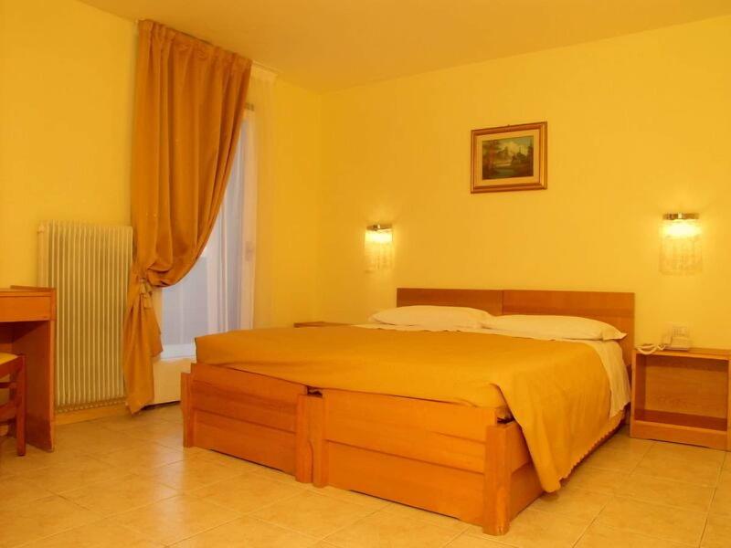 Hotel Dolomiti - Oda
