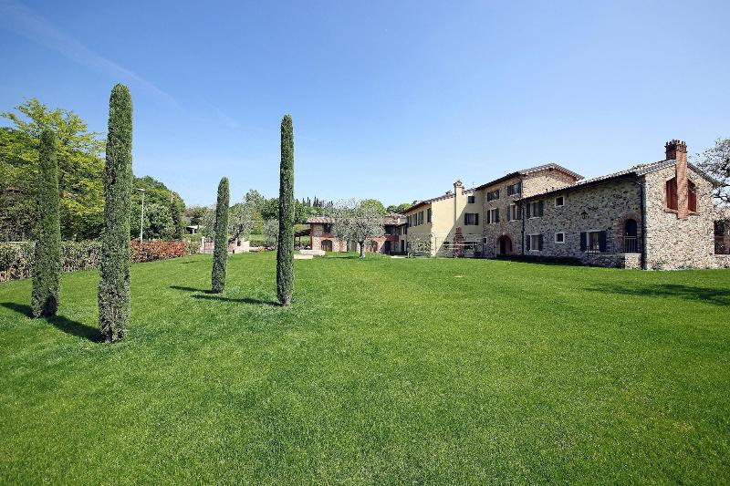 Residence Borgo Mondragon - Genel