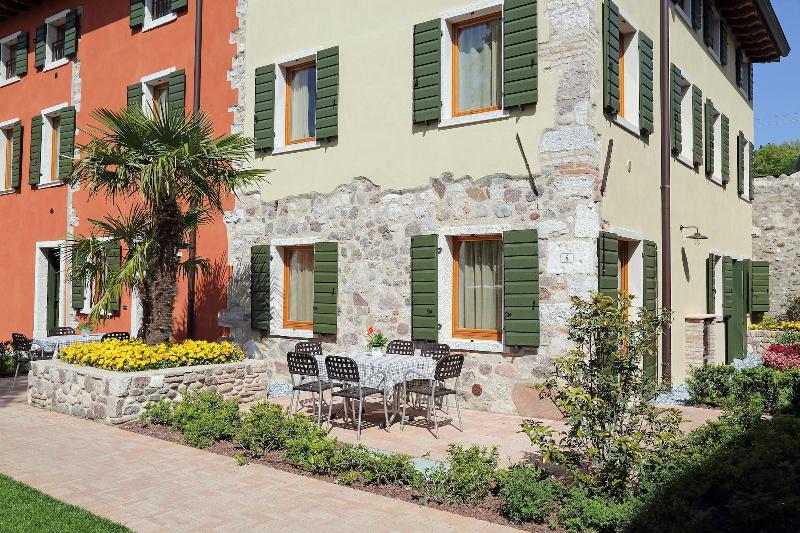 Residence Borgo Mondragon - Oda