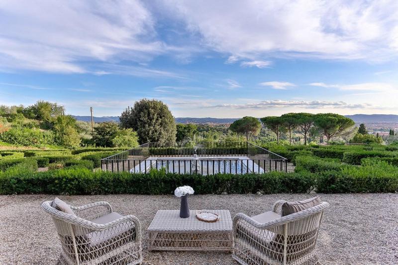 Villa Le Fontanelle - Residenza d'Epoca - Genel