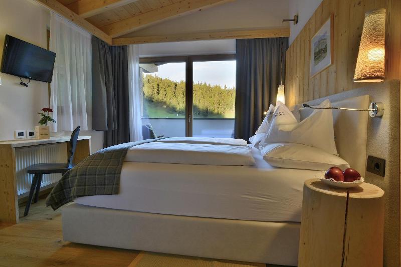 Alpine Hotel Gran FodÃ¡ - Oda