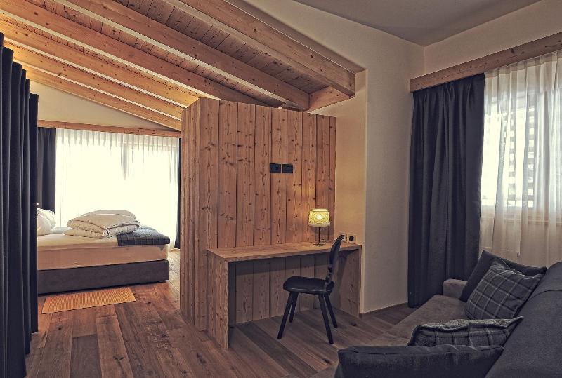 Alpine Hotel Gran FodÃ¡ - Oda