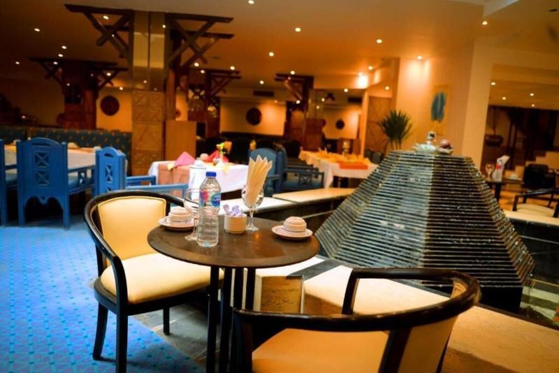 Cleopatra Aswan - Restoran