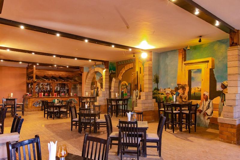 Basma Aswan - Bar