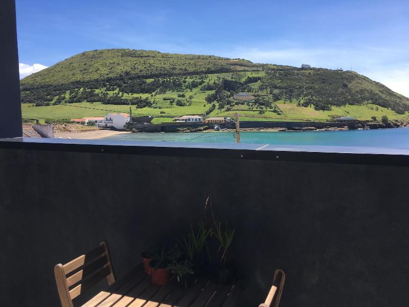 Porto Pim Bay - Genel