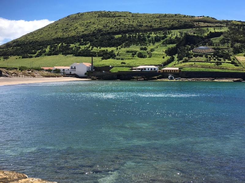 Porto Pim Bay - Genel