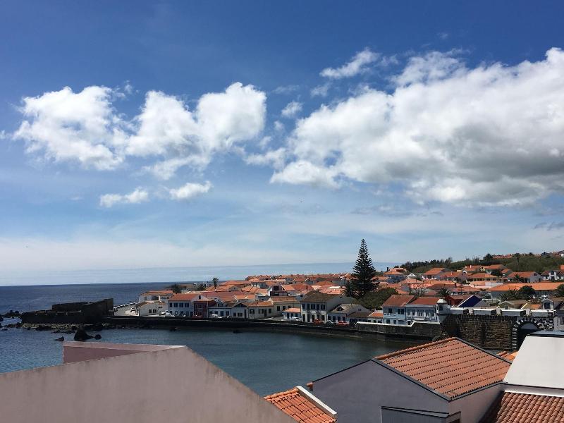 Porto Pim Bay - Genel