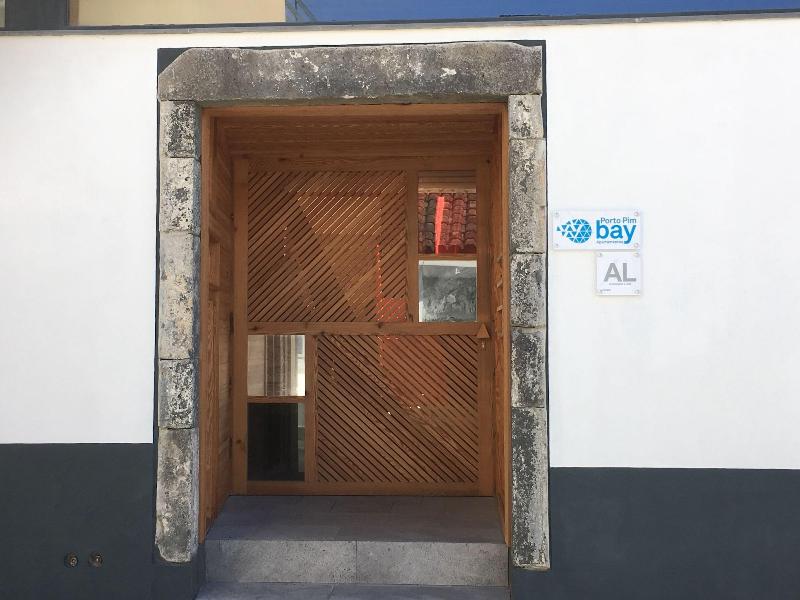 Porto Pim Bay - Genel
