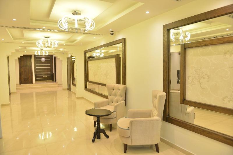 The First Tower Hotel Apartment - Lobi