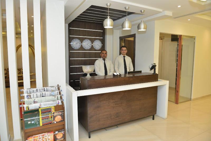 The First Tower Hotel Apartment - Lobi