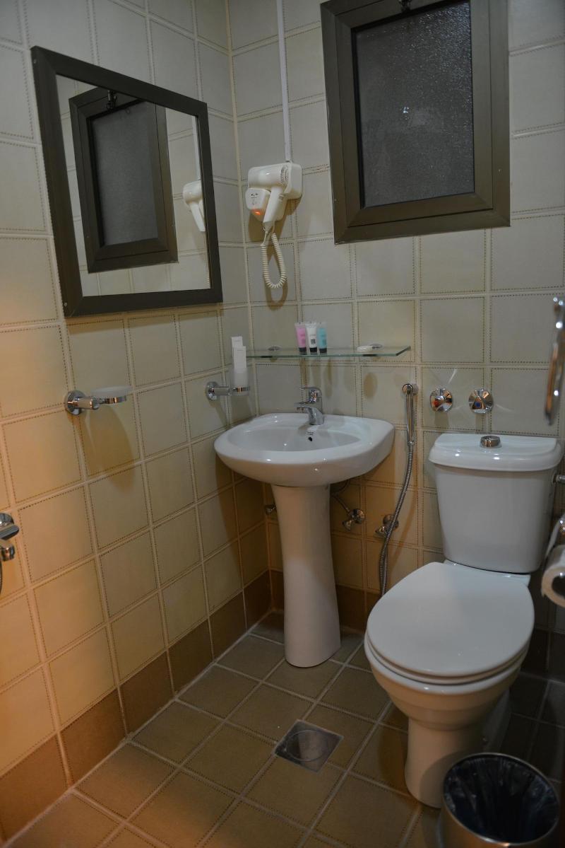 The First Tower Hotel Apartment - Oda