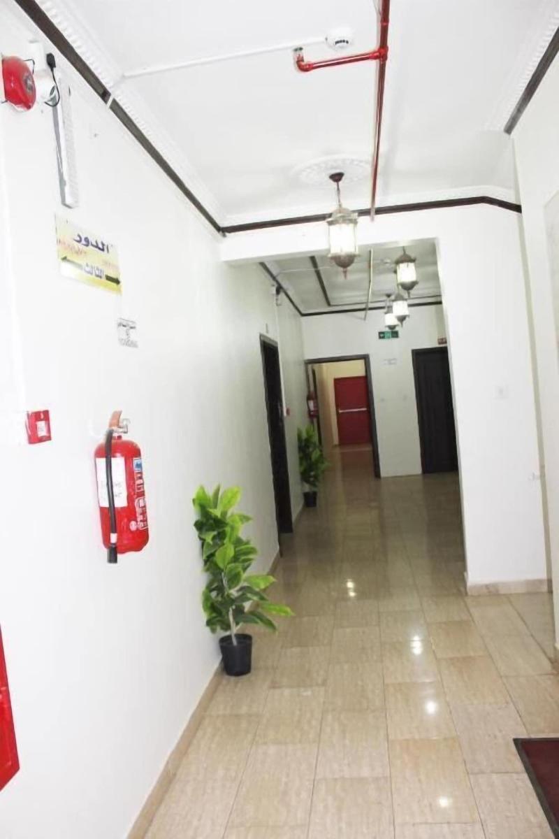 Al Eairy Furnished Apartments Qassim 1 - Lobi