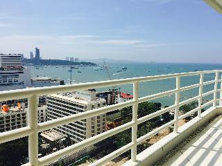 View Talay 6 Condominium by Honey fotoÄŸrafÄ±