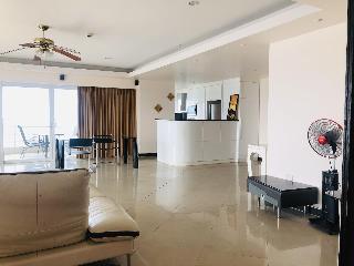 View Talay 6 Condominium by Honey fotoÄŸrafÄ±