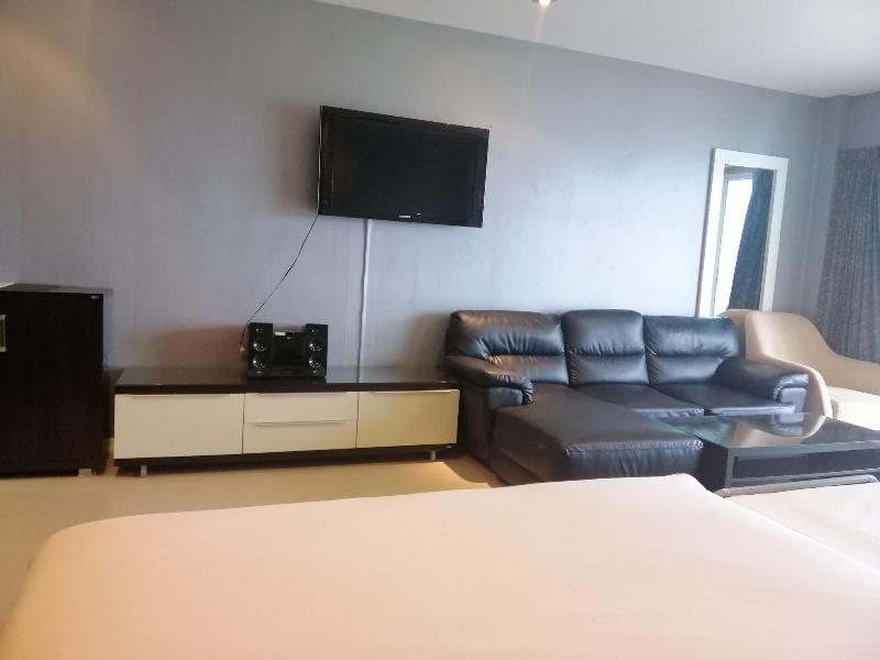 View Talay 6 Condominium by Honey - Oda