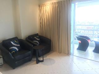 View Talay 6 Condominium by Honey fotoÄŸrafÄ±