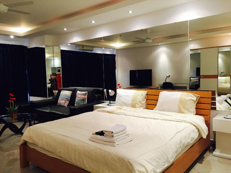 View Talay 6 Condominium by Honey - Oda