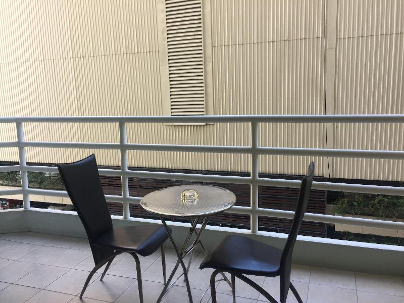 View Talay 6 Condominium by Honey - Oda