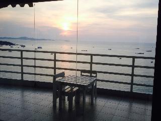 View Talay 6 Condominium by Honey fotoÄŸrafÄ±