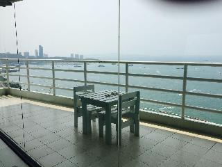 View Talay 6 Condominium by Honey fotoÄŸrafÄ±