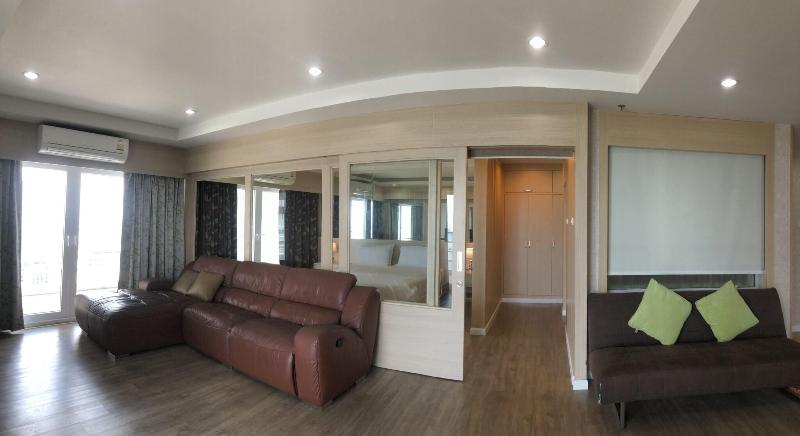 View Talay 6 Condominium by Honey - Oda