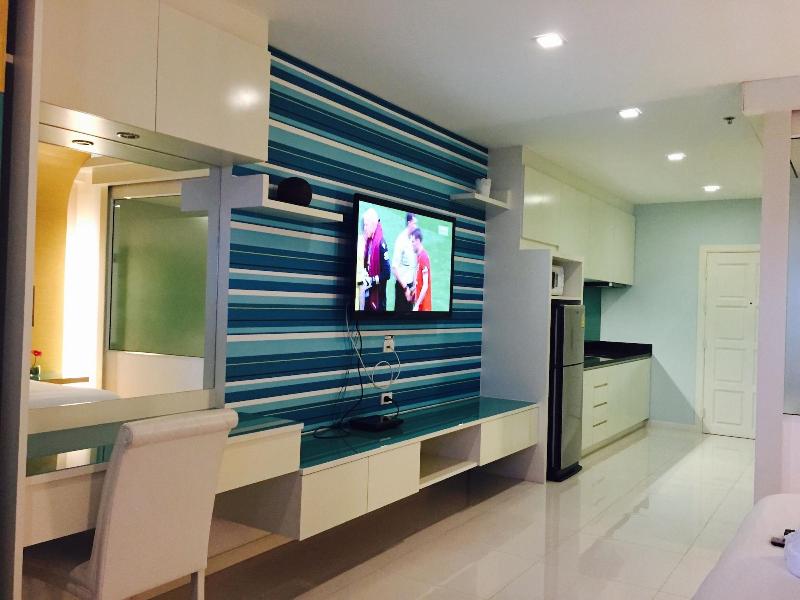 View Talay 6 Condominium by Honey - Oda